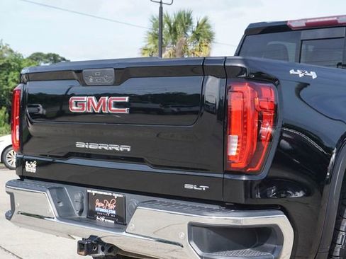Used 2019 GMC Sierra 1500 SLT w/ SLT Premium Plus Package AWD/4WD image 5