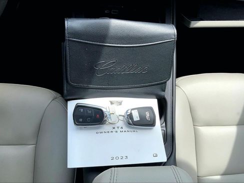 Certified 2023 Cadillac XT4 Luxury w/ Cold Weather Package FWD image 12