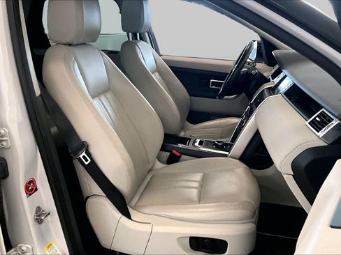 Used 2017 Land Rover Discovery Sport HSE AWD/4WD image 8