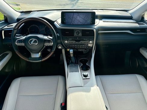 Used 2022 Lexus RX 350L FWD w/ Premium Package image 25