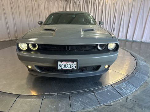 Used 2018 Dodge Challenger SXT Plus image 2