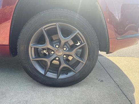 Used 2019 Jeep Grand Cherokee Limited X AWD/4WD image 5