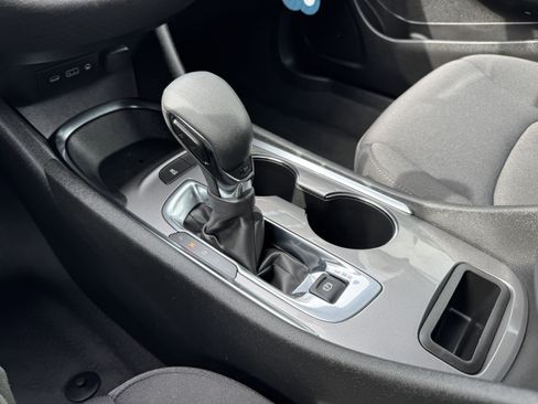 Used 2024 Chevrolet Malibu LT image 27