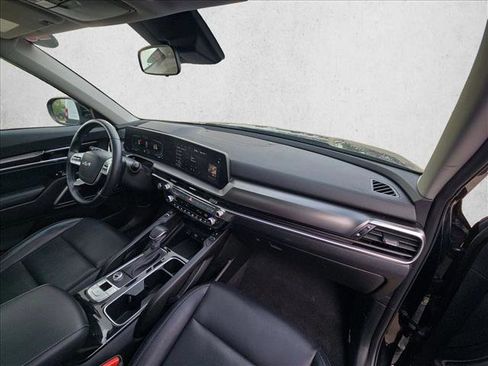 Used 2025 Kia Telluride S FWD image 22