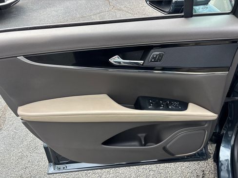 Certified 2023 Lincoln Nautilus AWD w/ Premium Package image 11