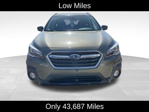 Used 2019 Subaru Outback 2.5i Touring image 2