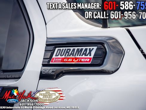 Used 2023 GMC Sierra 2500 AT4 w/ AT4 Premium Plus Package image 3