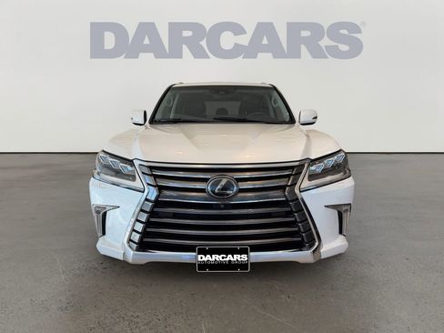 Used 2019 Lexus LX 570 4WD w/ Luxury Package image 2
