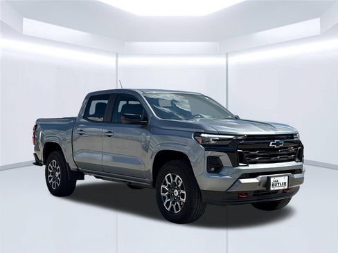 Used 2026 Chevrolet Colorado Z71 AWD/4WD image 10