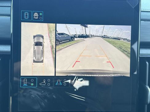 New 2026 GMC Acadia AT4 w/ Luxury Package image 13