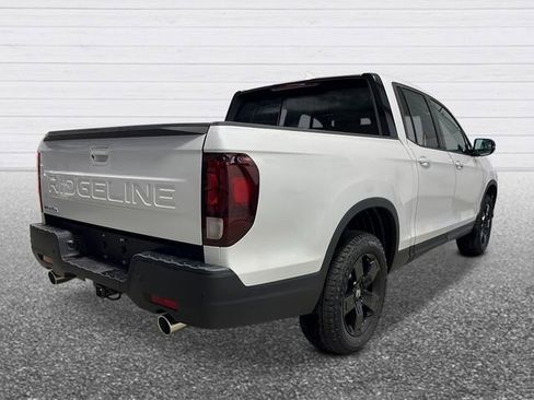 New 2026 Honda Ridgeline Black Edition image 5