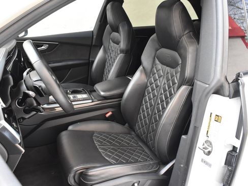 Used 2020 Audi SQ8 Prestige w/ Prestige Package image 20