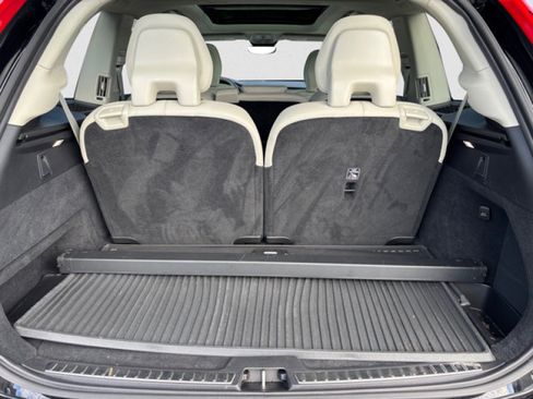Used 2023 Volvo XC90 B6 Ultimate w/ Protection Package AWD/4WD image 20