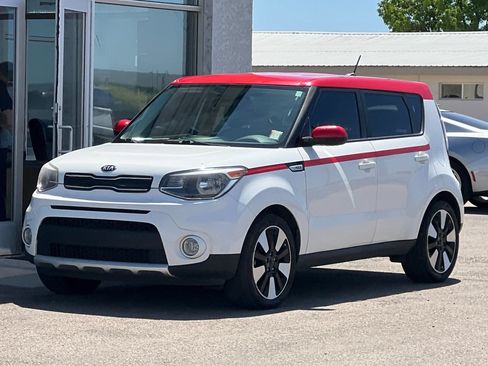 Used 2017 Kia Soul + w/ Designer's Package FWD image 9