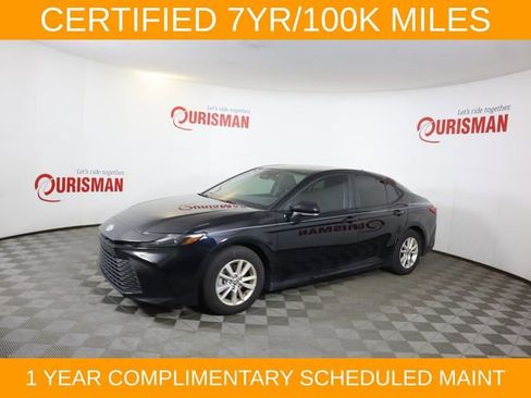 Used 2025 Toyota Camry LE w/ Convenience Package FWD image 5