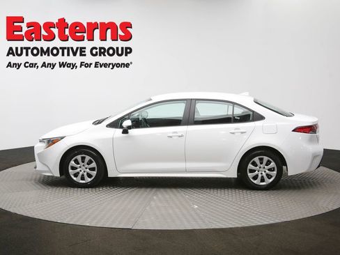 Used 2024 Toyota Corolla LE image 59