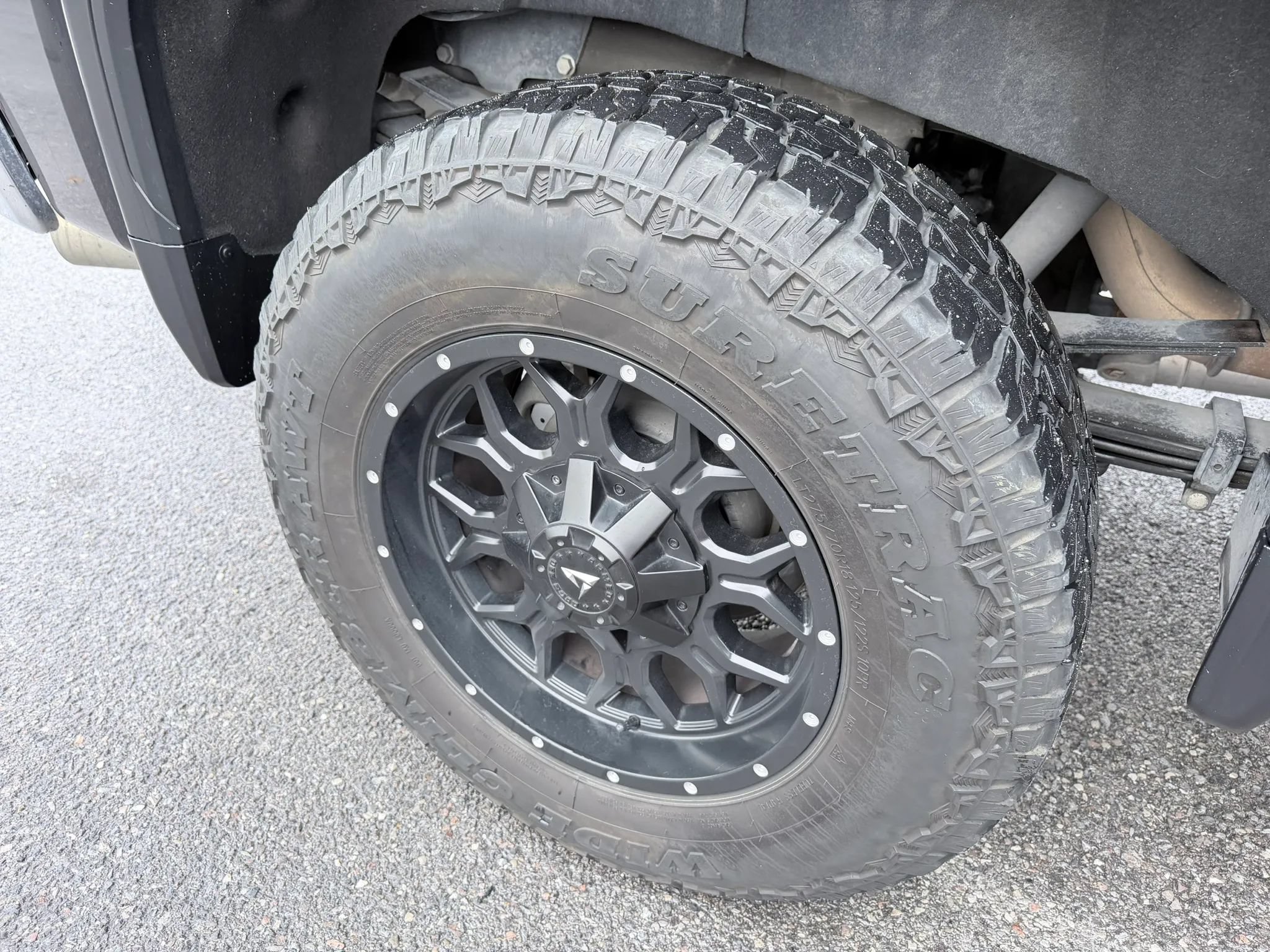 Used 2020 GMC Sierra 3500 SLT w/ Technology Package AWD/4WD image 24