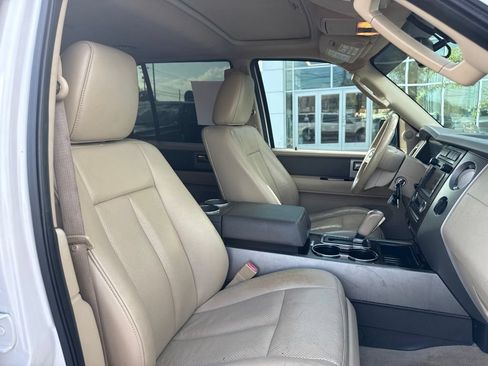 Used 2013 Ford Expedition EL XLT RWD image 16