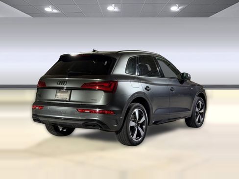 Used 2023 Audi Q5 2.0T Premium Plus w/ Premium Plus Package AWD/4WD image 9