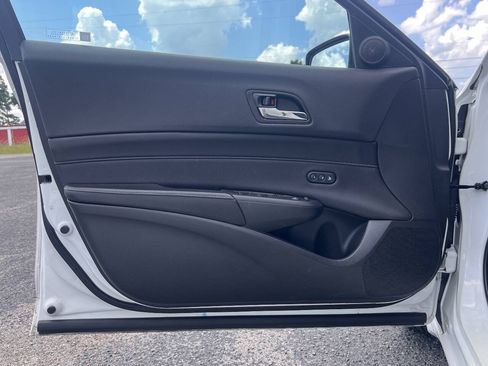 Used 2018 Acura ILX FWD image 13
