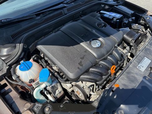 Used 2011 Volkswagen Jetta SE image 36