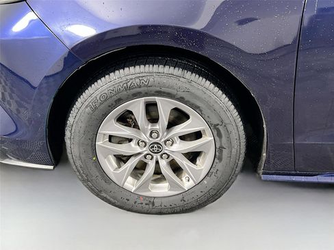 Used 2022 Toyota Sienna LE image 31