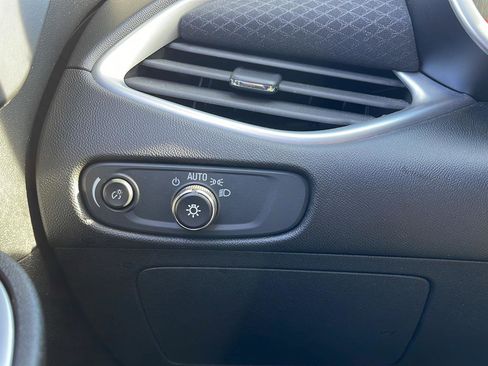 Used 2024 Chevrolet Malibu LT image 15