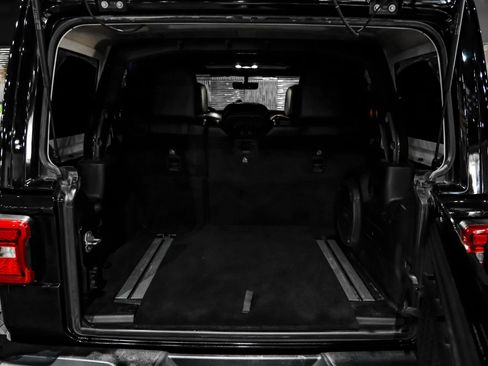 Used 2019 Jeep Wrangler Unlimited Rubicon AWD/4WD image 60