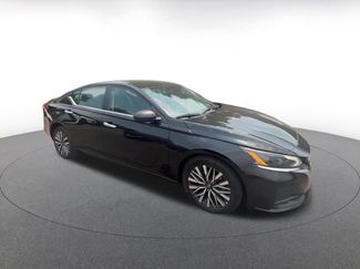 Used 2025 Nissan Altima 2.5 SV FWD video 2