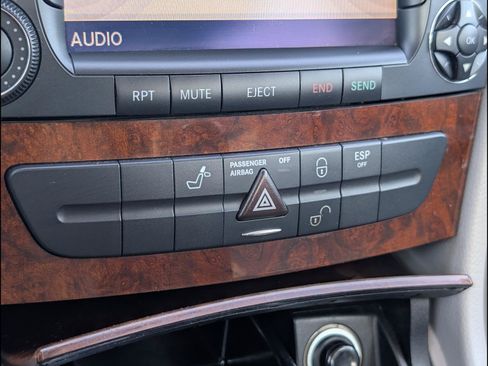 Used 2004 Mercedes-Benz E 320 Sedan image 14