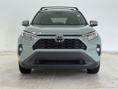 Used 2019 Toyota RAV4 XLE w/ Convenience Package AWD/4WD image 6
