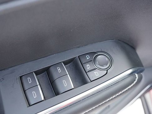 Certified 2025 GMC Acadia Denali image 26