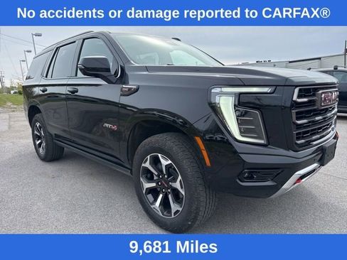 Used 2025 GMC Yukon AT4 Ultimate AWD/4WD image 3