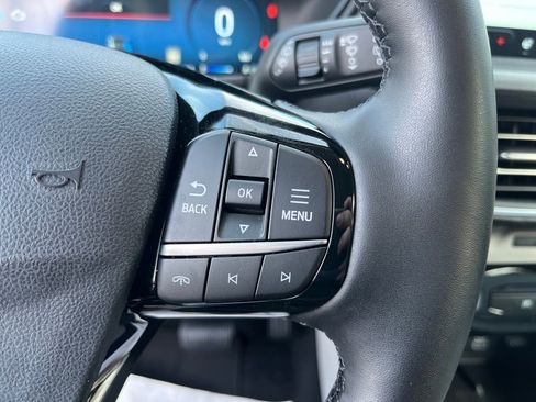 New 2025 Ford Escape SE w/ PHEV Premium Package image 21