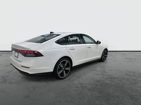 Certified 2026 Honda Accord SE image 4