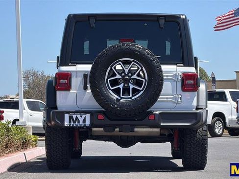 Used 2026 Jeep Wrangler Unlimited Rubicon AWD/4WD image 5