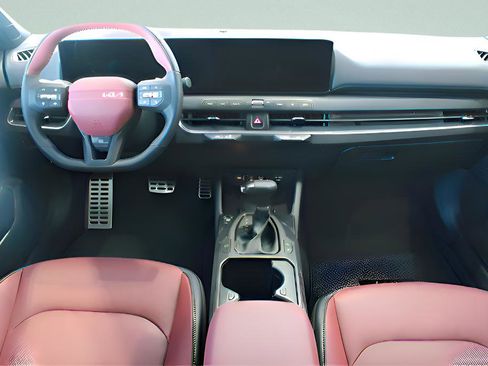 New 2025 Kia K4 GT-Line Turbo FWD image 14