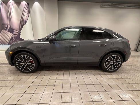 New 2025 Porsche Macan 4S Electric image 2