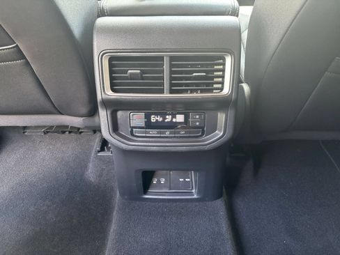 Used 2026 Volkswagen Atlas SE FWD image 21