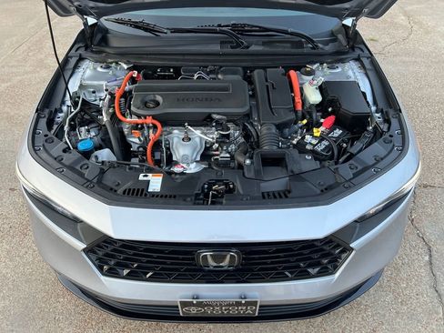 Used 2024 Honda Accord Sport image 13