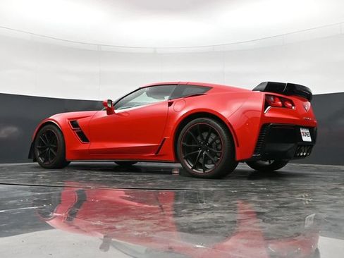 Used 2017 Chevrolet Corvette Grand Sport RWD image 43