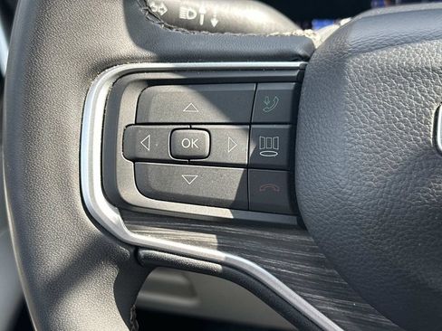 Used 2024 Jeep Wagoneer Series II w/ Flexible Seating Group RWD image 23
