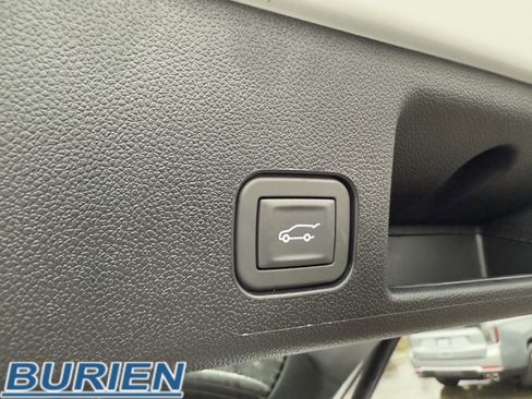 New 2026 Chevrolet Equinox EV LT image 34