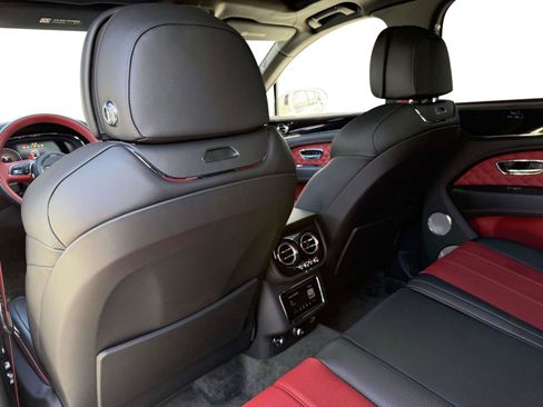 Used 2022 Bentley Bentayga Speed image 27