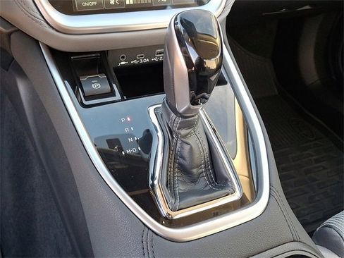 Used 2025 Subaru Legacy Premium image 11