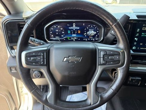 Used 2022 Chevrolet Silverado 1500 RST AWD/4WD image 15
