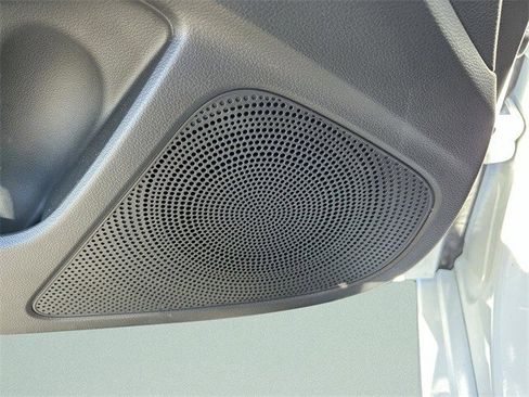 Used 2025 Genesis G70 2.5T image 20