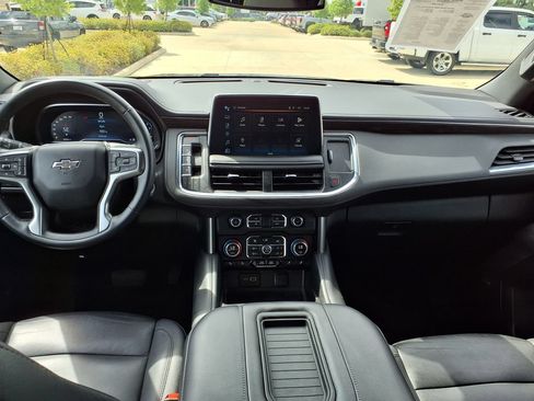 Used 2024 Chevrolet Suburban Z71 w/ Luxury Package AWD/4WD image 23