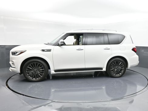 Used 2024 INFINITI QX80 Sensory w/ Cargo Package image 5