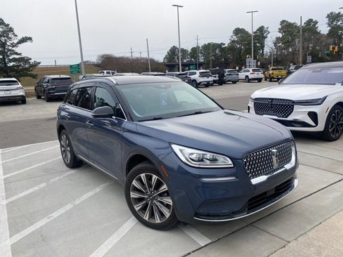 Used 2022 Lincoln Corsair Reserve w/ Equipment Group 201A image 3